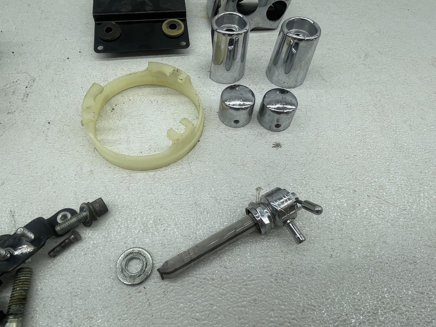 00-06 HARLEY-DAVIDSON DYNA WIDE GLIDE FXDWG PARTS HARDWARE COVER CAP PETCOCK
