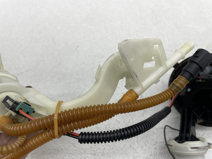17-23 HARLEY-DAVIDSON ELECTRA GLIDE ULTRA LIMITED FLHTK FUEL PUMP GAS PETROL