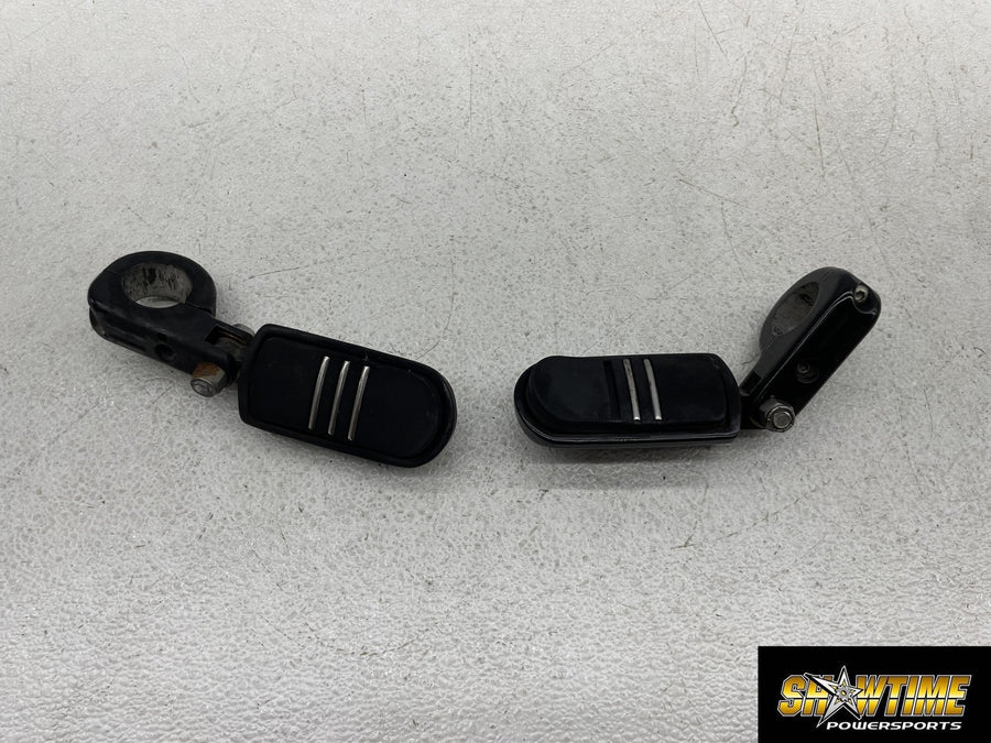 07-11 HARLEY-DAVIDSON STREET GLIDE FLHX FRONT HIGHWAY PEGS FOOT RESTS PAIR