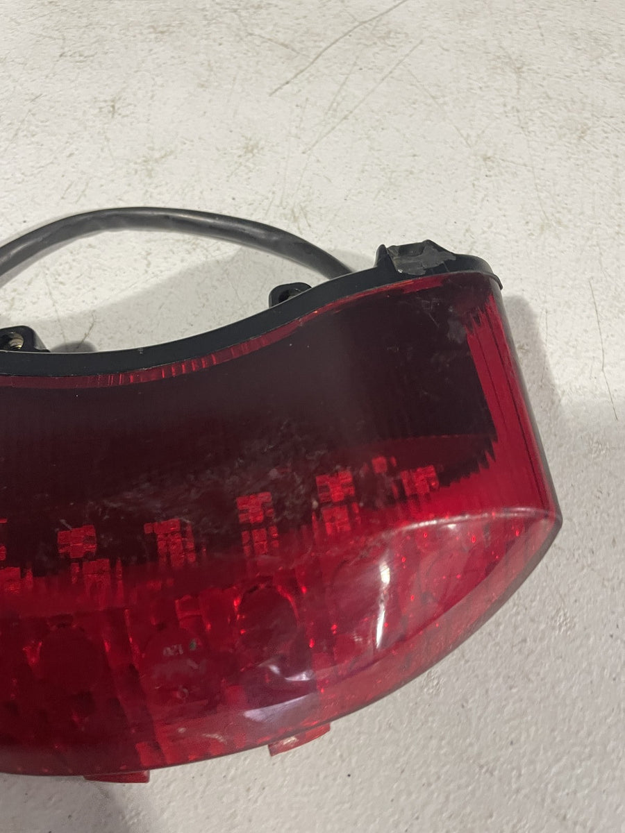 07-12 TRIUMPH STREET TRIPLE 675 REAR TAIL TAILLIGHT BACK BRAKE LIGHT