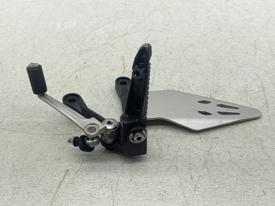 19-23 KAWASAKI NINJA ZX6R ZX636 LEFT REARSET REAR SET FOOT PEG W SHIFTER