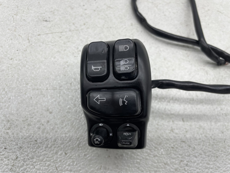 17-23 HARLEY-DAVIDSON ELECTRA GLIDE ULTRA LIMITED FLHTK LEFT CONTROL SWITCH