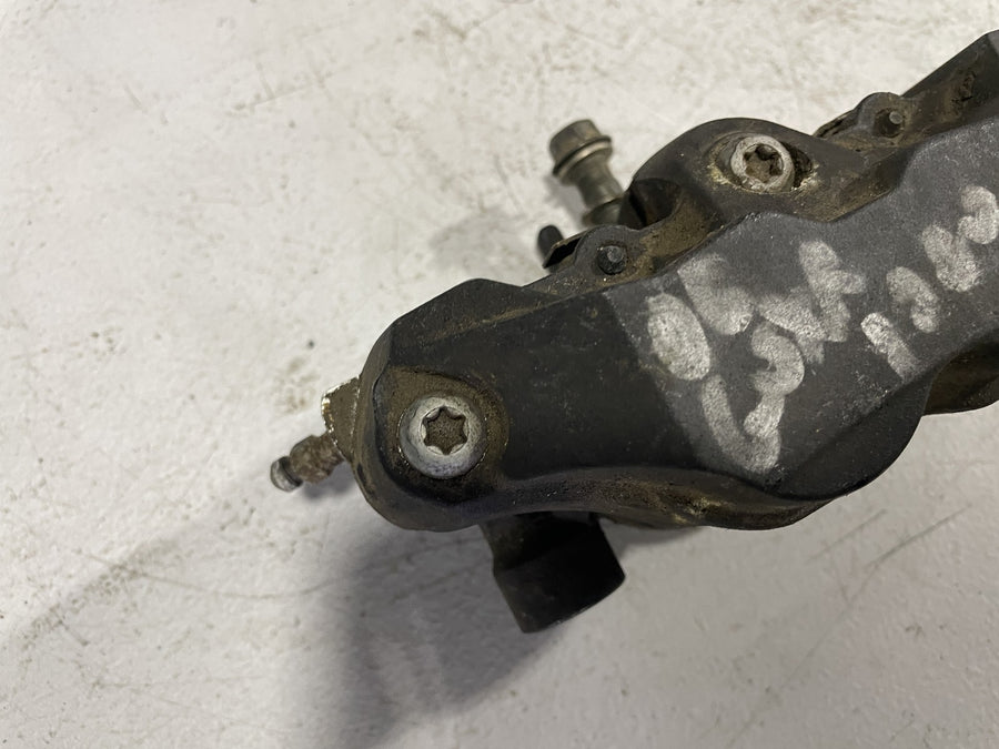 06-07 SUZUKI GSXR600 RIGHT LEFT FRONT BRAKE CALIPER SET PAIR CALIPERS