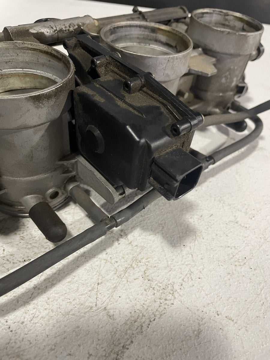 04-06 KAWASAKI NINJA ZX12R THROTTLE BODY BODIES STVA FUEL INJECTORS TPS
