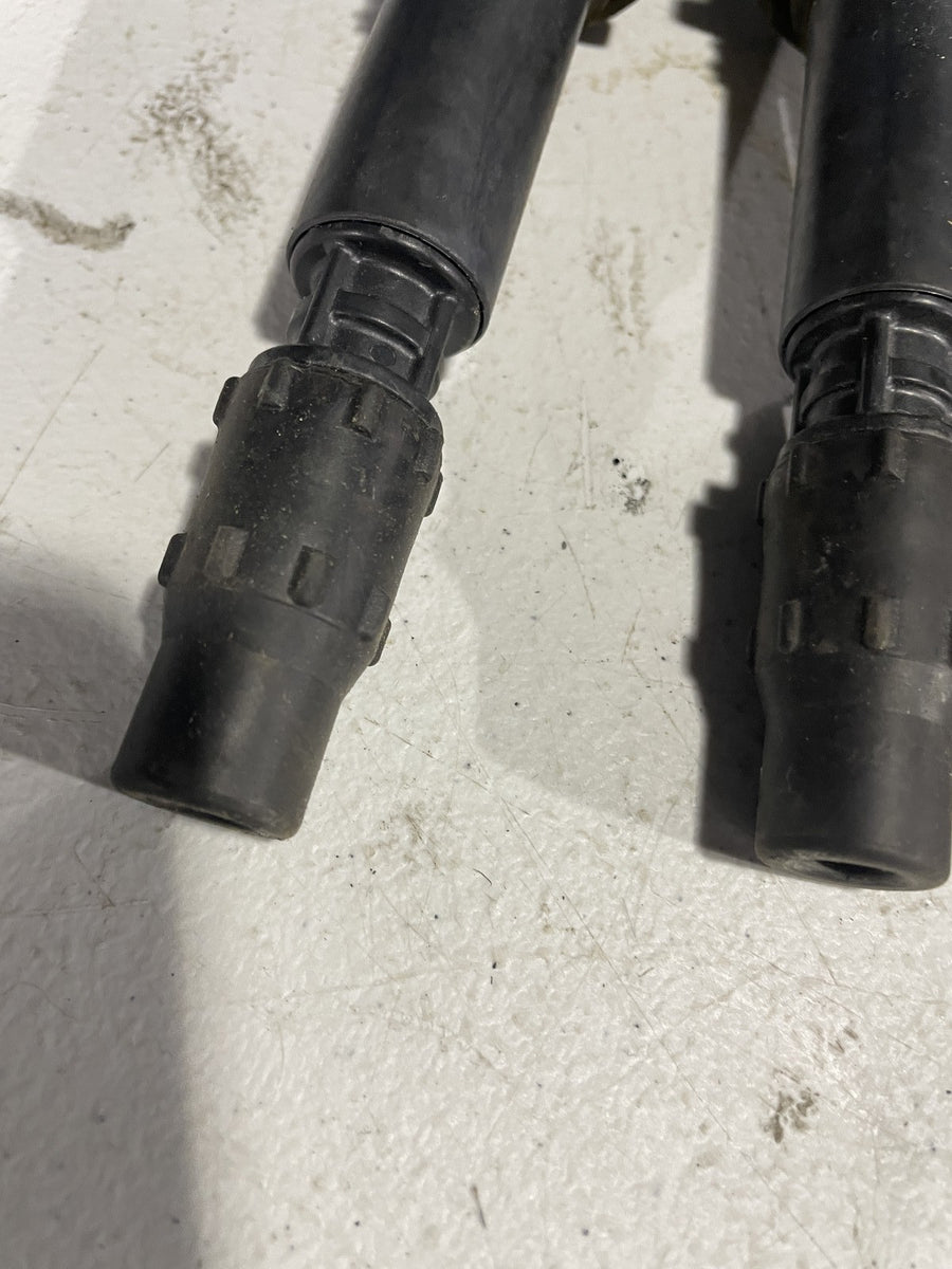 06-07 SUZUKI GSXR600 IGNITION COILS COIL SPARK PLUG CAPS