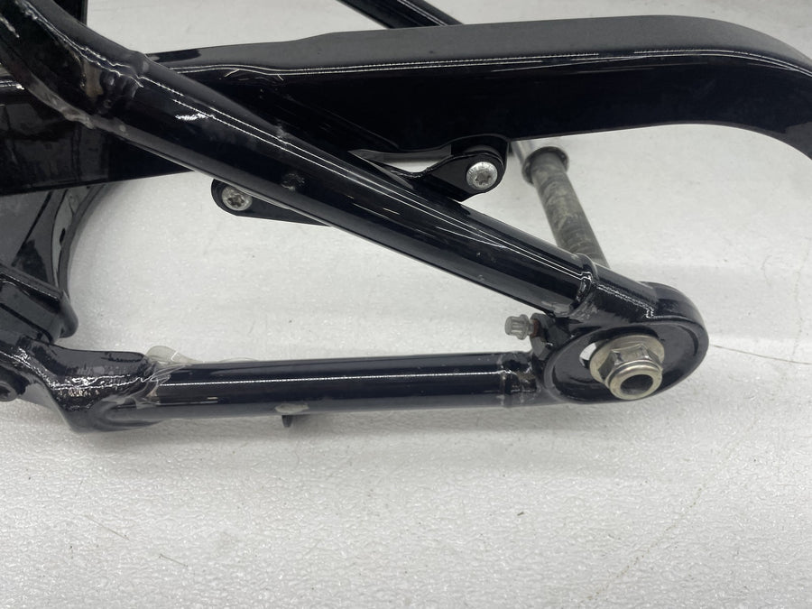 18-23 HARLEY-DAVIDSON STREET BOB REAR SWINGARM SUSPENSION ARM