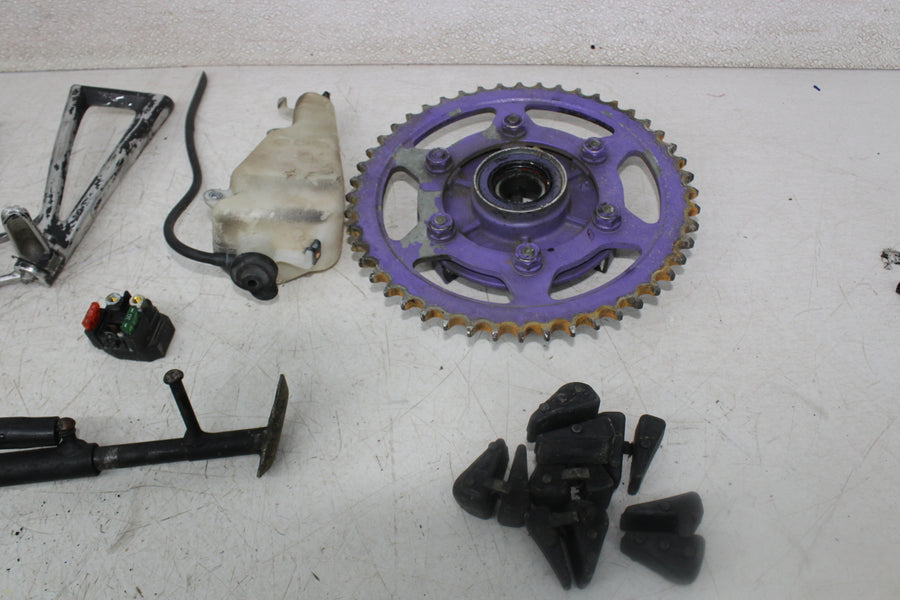 03-05 YAMAHA YZF R6 PARTS HARDWARE BOLTS KICKSTAND SPROCKET AXLE PEGS HORN