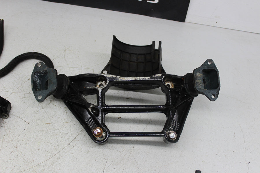 01 YAMAHA LS2000 ENGINE MOTOR MOUNTS WITH BOLTS AND HARDWARE