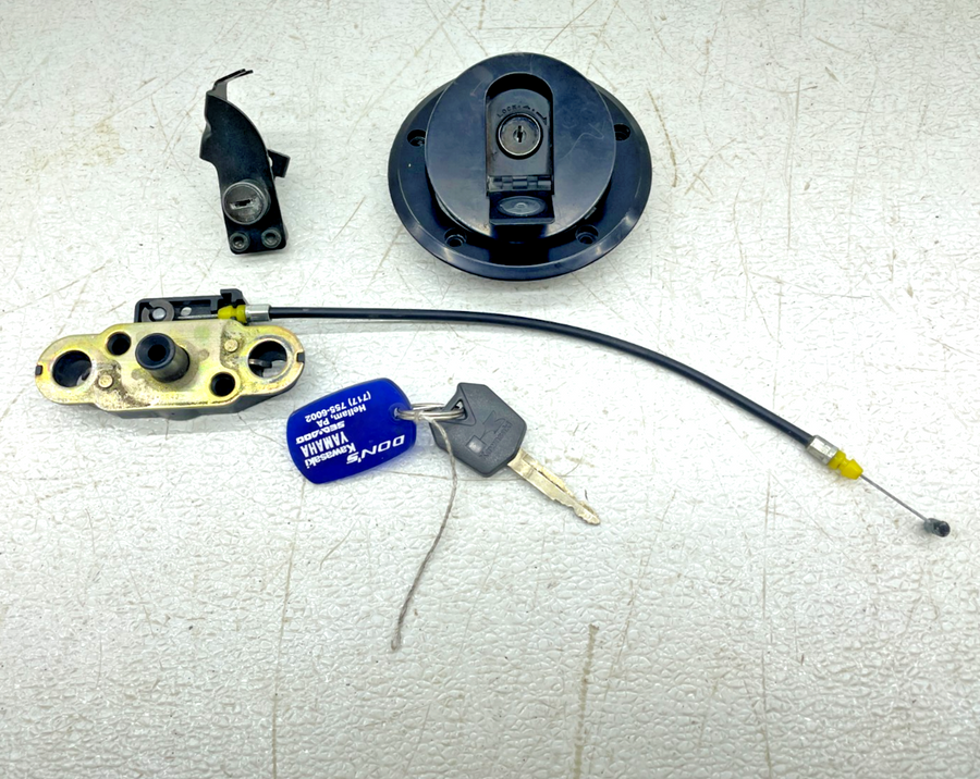 04-05 KAWASAKI NINJA ZX10R LOCK KEY SET W/ GAS CAP AND SEAT LOCK