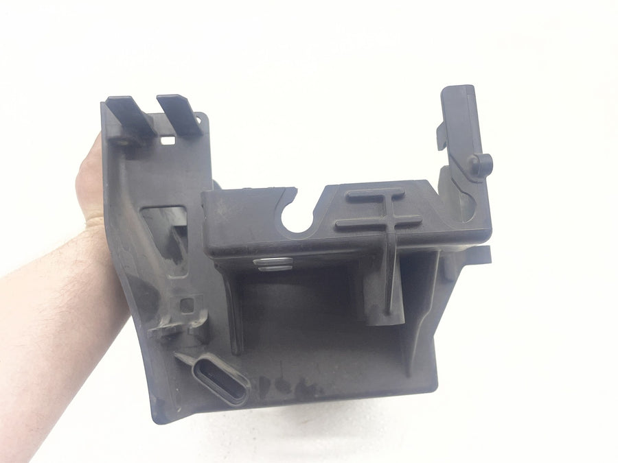 07-11 HARLEY-DAVIDSON ELECTRA GLIDE CLASSIC FLHTC BATTERY TRAY BOX HOLDER