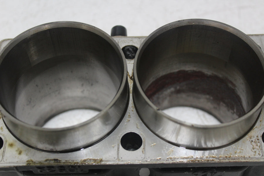 93-01 KAWASAKI NINJA ZX11 ENGINE MOTOR CYLINDER JUG