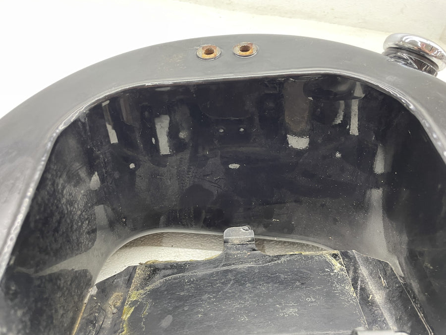 01-06 HARLEY-DAVIDSON SOFTAIL STANDARD FXSTI ENGINE MOTOR OIL TANK RESIVOIR