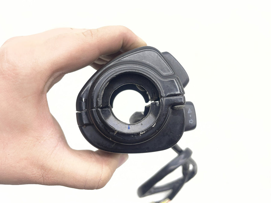 06-11 HARLEY-DAVIDSON DYNA LOW RIDER FXDL LEFT CONTROL SWITCH