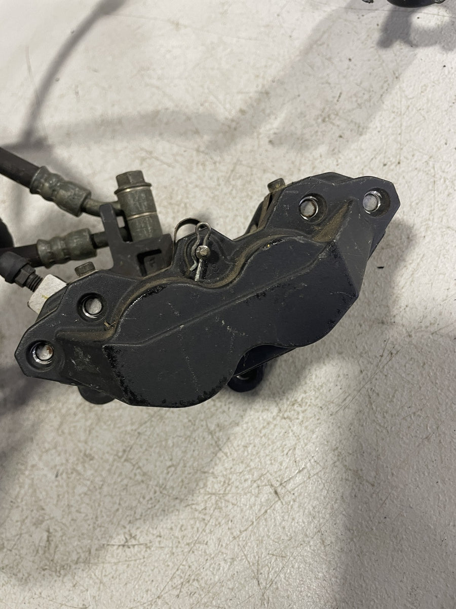00-03 SUZUKI GSXR750 RIGHT LEFT FRONT BRAKE CALIPER PAIR CALIPERS MASTER CYLINDE