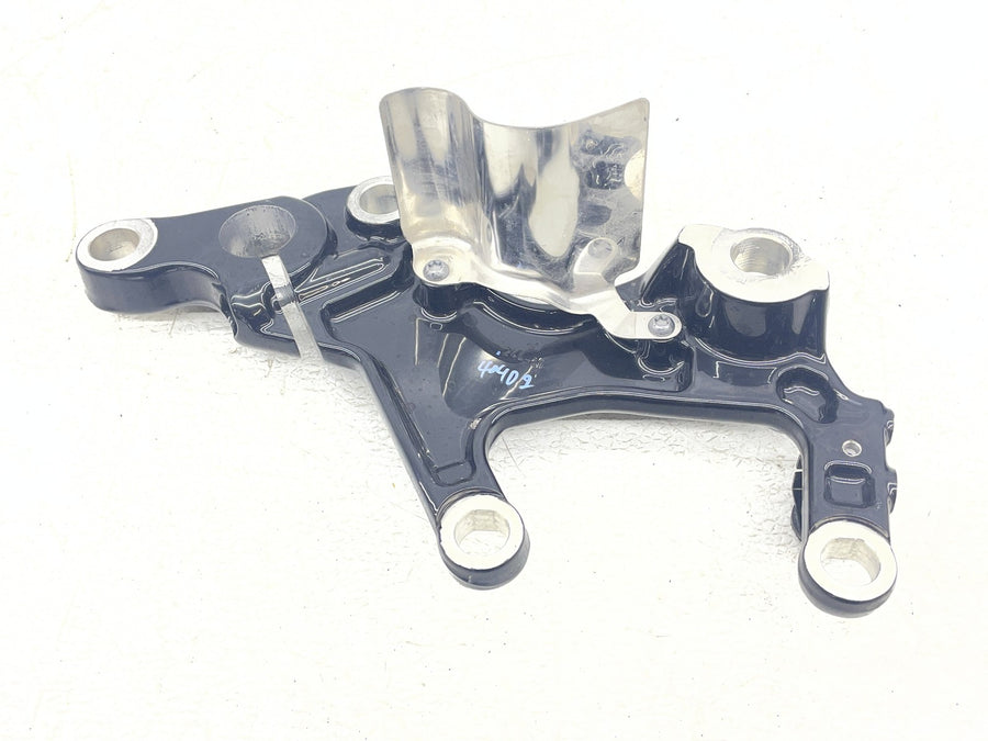 25-26 HARLEY-DAVIDSON NIGHTSTER RH975 FRAME MOUNT BRACKET PAIR
