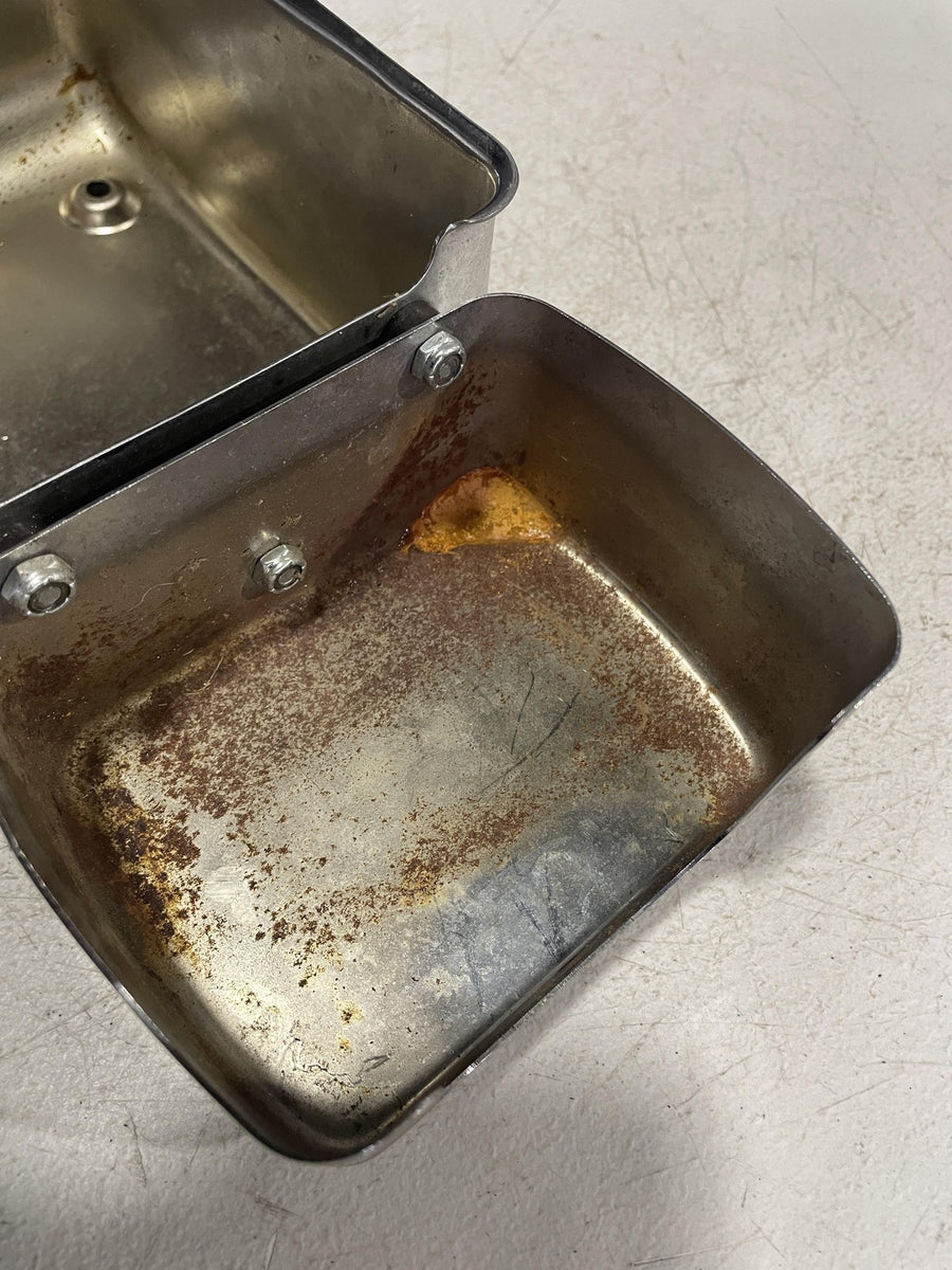 98 HARLEY-DAVIDSON DYNA WIDE GLIDE FXDWG ELECTRICAL TRAY BOX HOLDER