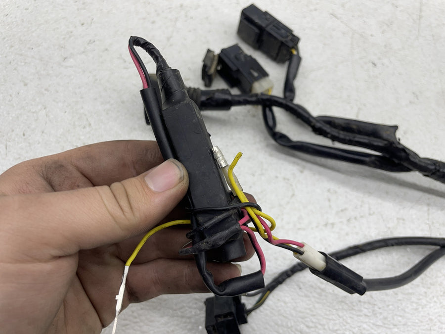 06-15 YAMAHA FZ1 HEADLIGHT SPEEDO GAUGES WIRING HARNESS WIRE LOOM