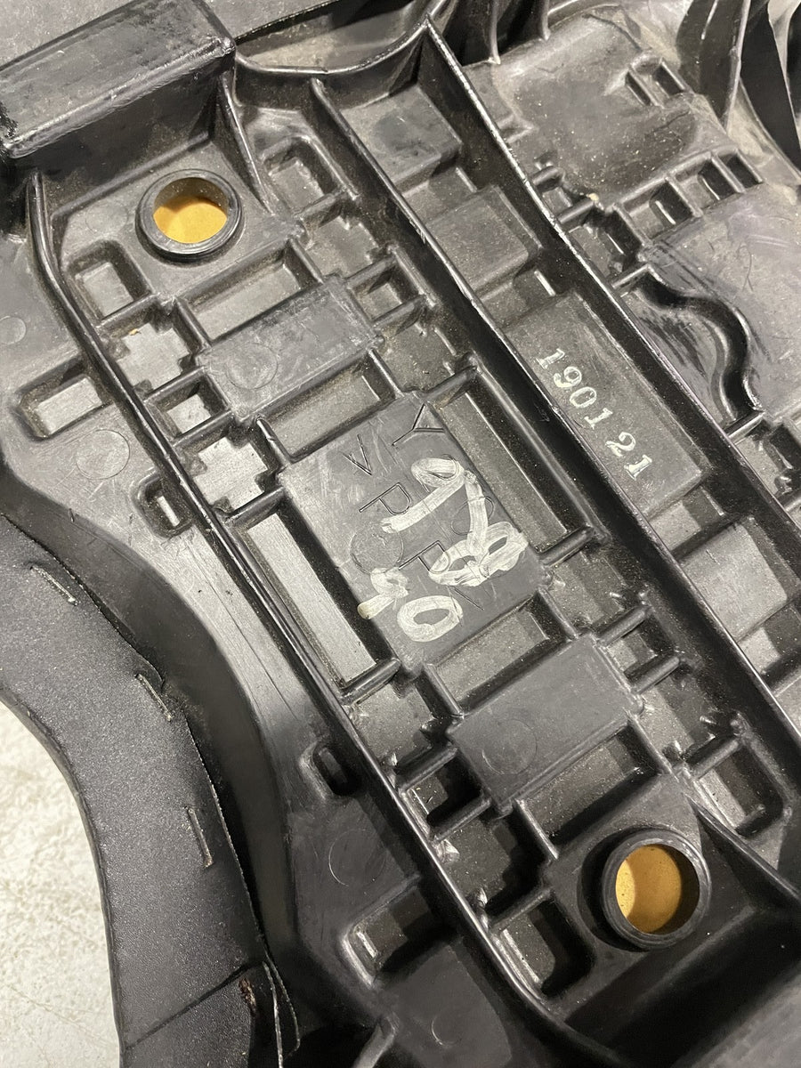 06-07 YAMAHA YZF R6 FRONT DRIVERS SEAT PAD SADDLE PILLION