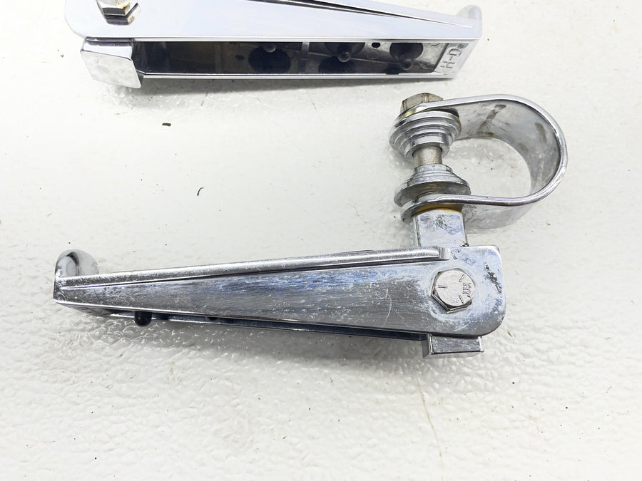 04-06 HARLEY-DAVIDSON SPORTSTER 1200 XL1200L FRONT HIGHWAY FOOTPEGS SET PAIR