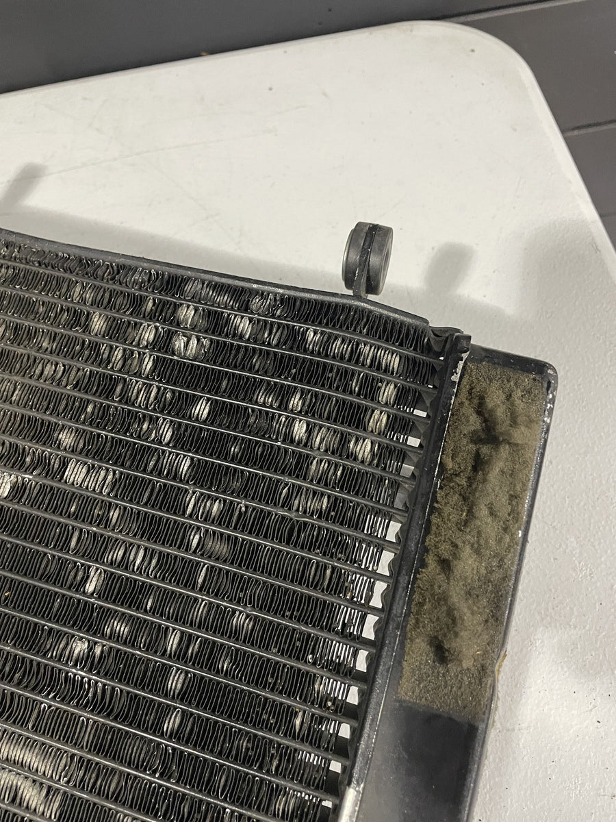 99-02 YAMAHA YZF R6 ENGINE RADIATOR MOTOR COOLER COOLING RADIATER