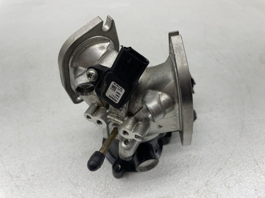 24-26 HARLEY-DAVIDSON STREET GLIDE FLHX THROTTLE BODY BODIES