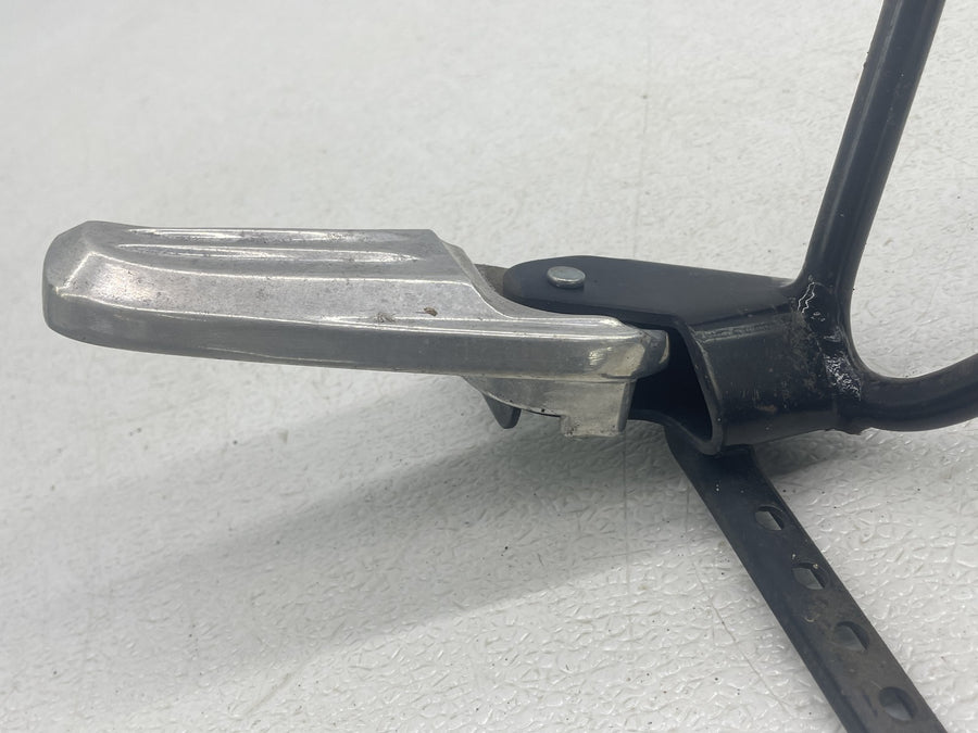 2011 HONDA PCX125 FRONT FOOT RESTS PEGS STEPS SET PAIR