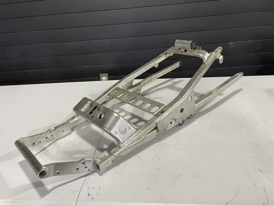 99-02 YAMAHA YZF R6 REAR BACK TAIL SUBFRAME SUB FRAME
