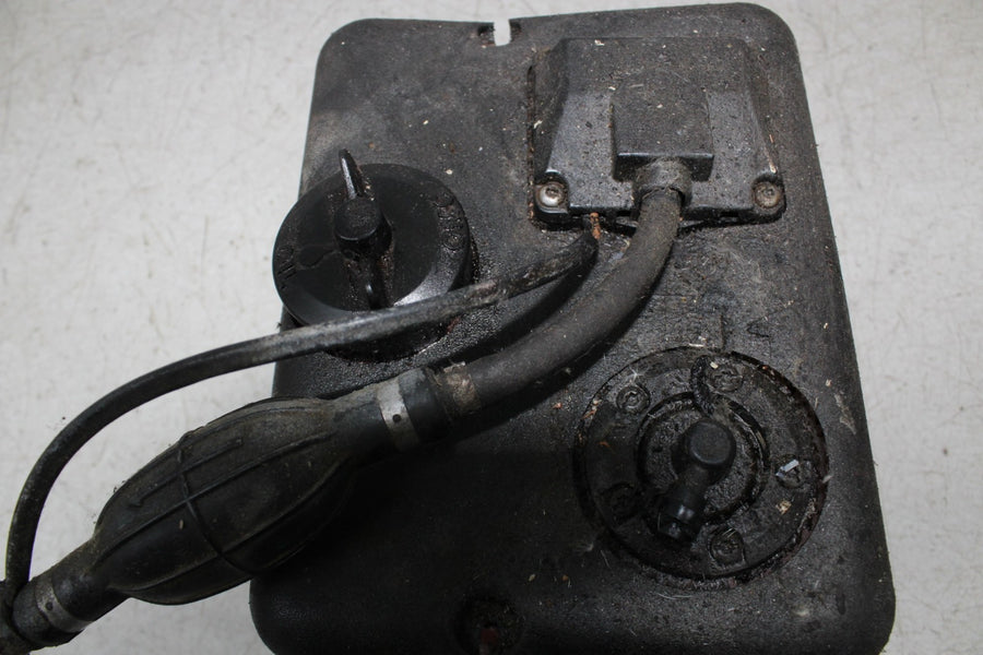 1999 JOHNSON 115 V4 OUTBOARD OIL TANK RESERVOIR