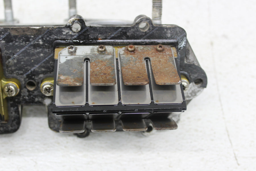 1998 YAMAHA WAVEVENTURE 700 WVT700 REEDVALVE WITH BRACKET