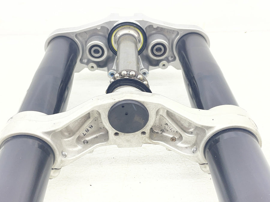 06-15 YAMAHA FZ1 FZ1S FRONT FORKS SHOCK SUSPENSION TRIPLE TREE STRAIGHT
