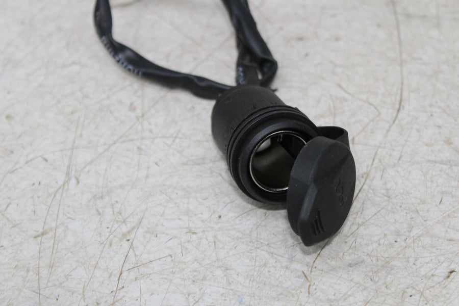 24 CF-MOTO UFORCE 600 12V OULET PLUG SWITCH