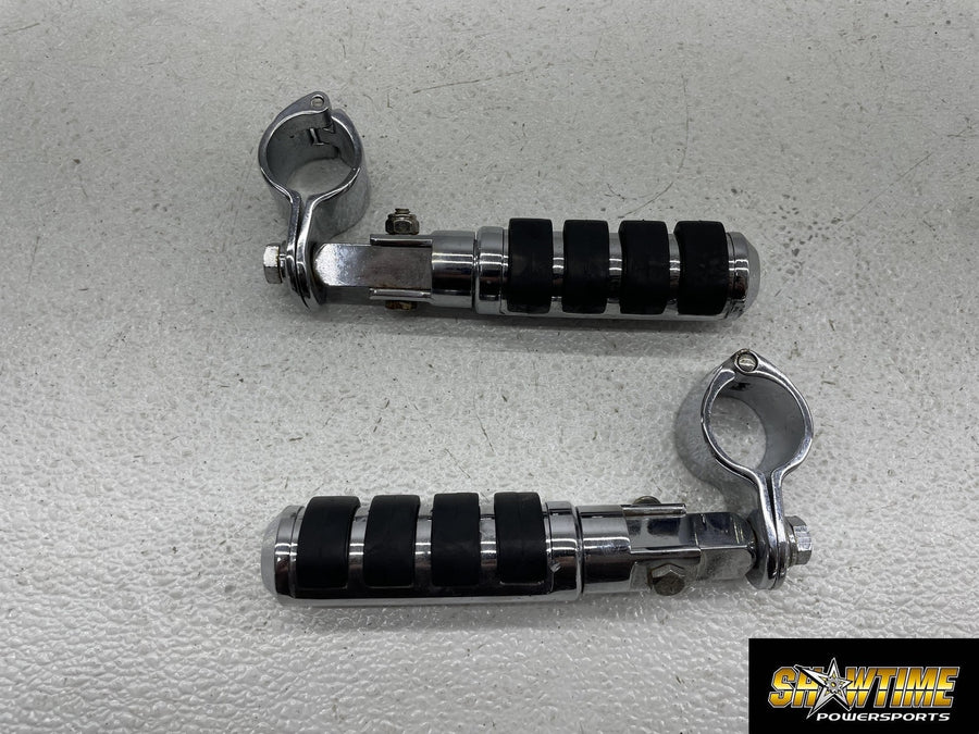 07-11 HARLEY-DAVIDSON ROAD KING FLHR FRONT FOOT RESTS PEGS STEPS SET PAIR