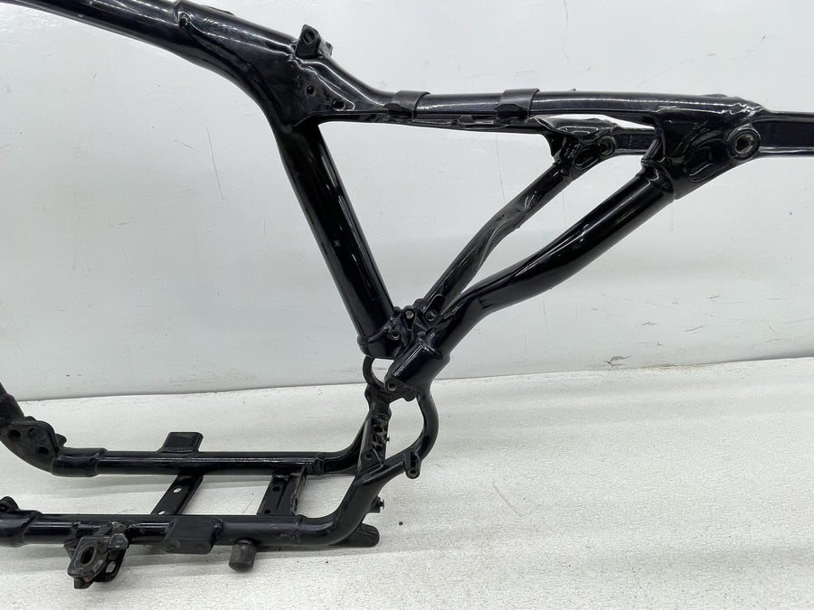 21-22 HARLEY-DAVIDSON IRON 883 XL883N FRAME CHASSI STPSS 38 STRAIGHT NICE