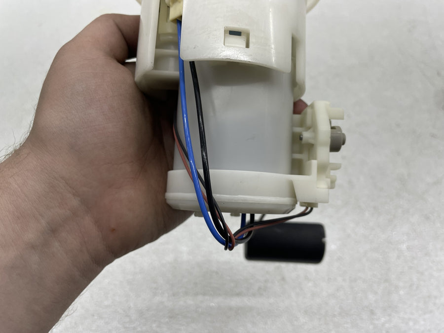 06-15 YAMAHA FZ1 FUEL PUMP GAS PETROL SENDER UNIT