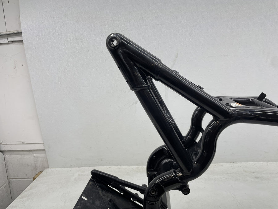06-07 HARLEY-DAVIDSON STREET ROD VRSCR STPSC46 FRAME CHASSI STRAIGHT