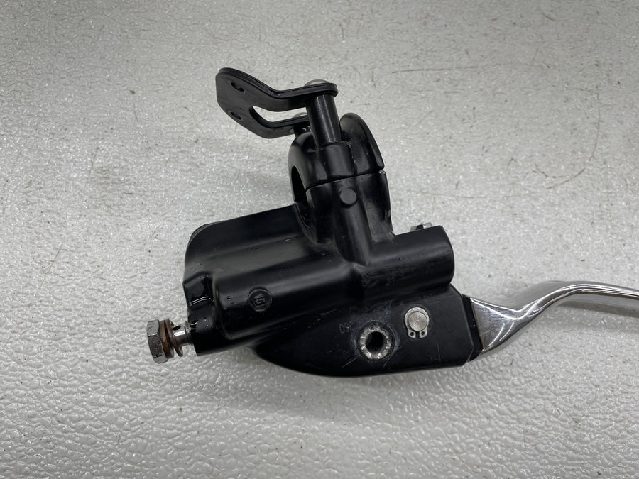 07-11 HARLEY-DAVIDSON ROAD KING CLASSIC FLHRC FRONT BRAKE MASTER CYLINDER