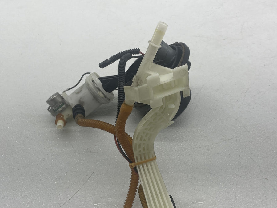17-23 HARLEY-DAVIDSON STREET GLIDE FLHX FUEL GAS PUMP