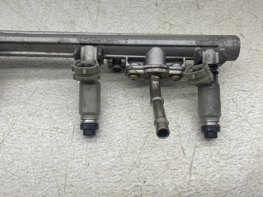 02-05 KAWASAKI NINJA ZX12R FUEL INJECTORS RAIL 16065-1377 49033-1056 49056-1056