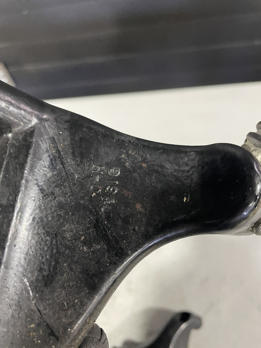 04-08 HARLEY-DAVIDSON SPORTSTER 1200 REAR PASSENGER FOOT STEP PEG