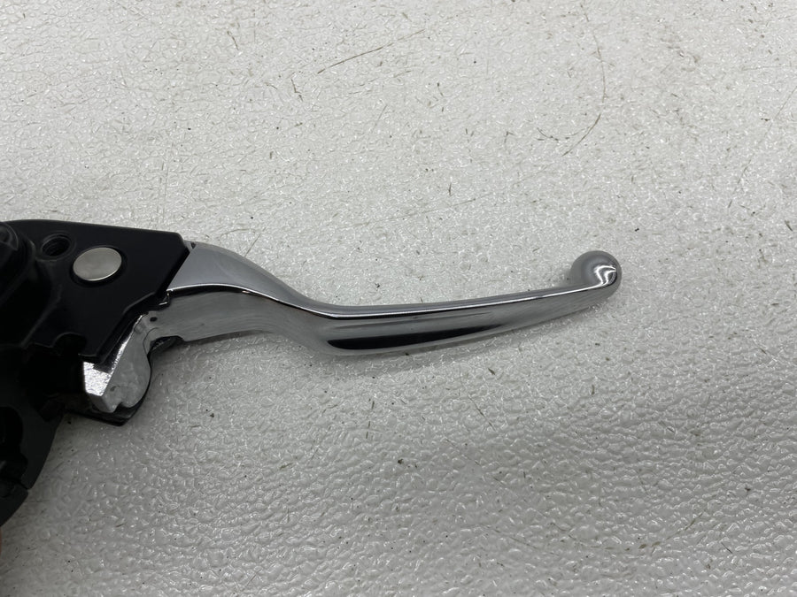 07-11 HARLEY-DAVIDSON ROAD KING CLASSIC FLHRC FRONT BRAKE MASTER CYLINDER