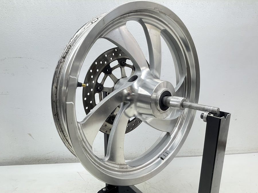 04-06 VICTORY KINGPIN FRONT WHEEL RIM