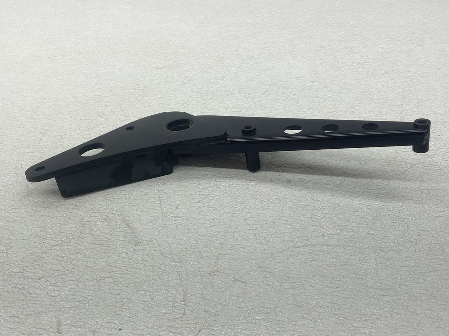 2012 SUZUKI BOULEVARD M109R LEFT RIGHT REAR BACK FENDER SUPPORT BRACKET MOUNTS