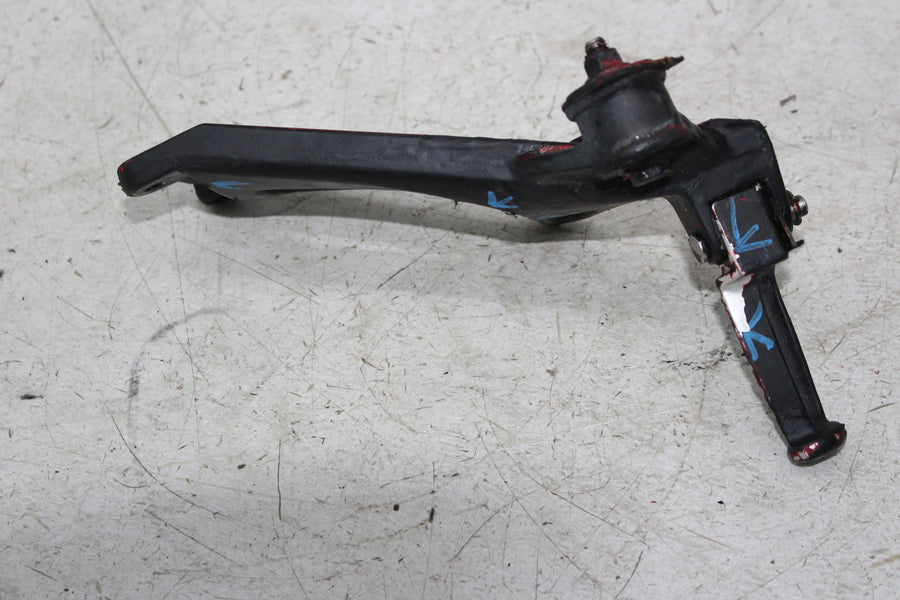 98-04 TRIUMPH SPRINT 955 RIGHT REAR BACK PASSENGER PEG