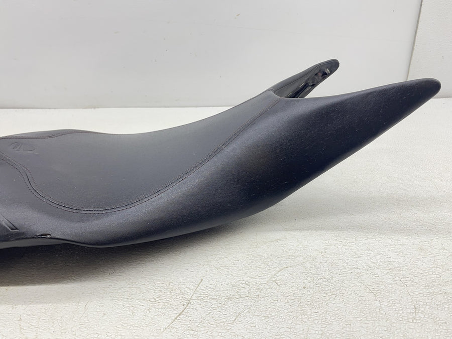 21-24 DUCATI SUPERSPORT 950 S FRONT DRIVERS SEAT PAD SADDLE PILLION