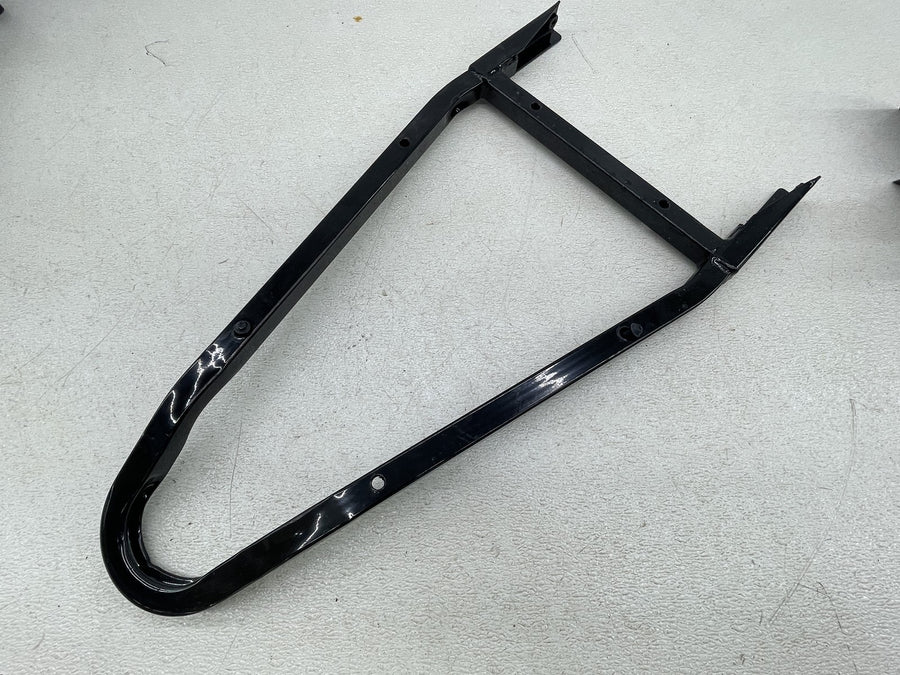 19 POLARIS SLINGSHOT SL RIGHT PASSENGER LOWER SEAT BASE MOUNT BACK REST FRAME