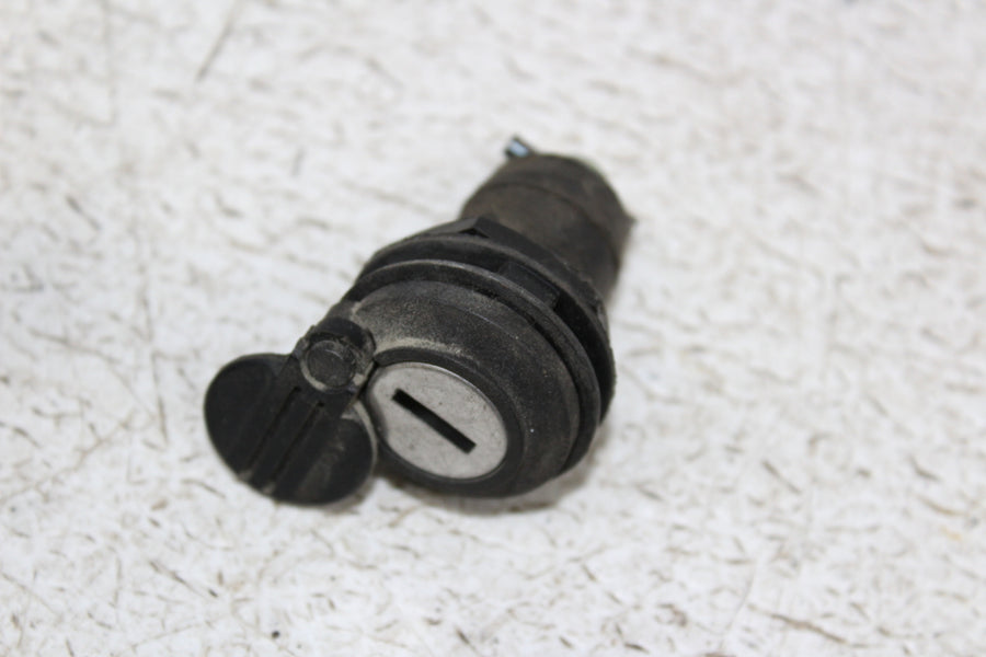 09 YAMAHA V STAR 650 XVS650 CUSTOM IGNITION LOCK KEY SET W/ GAS CAP AND SEAT