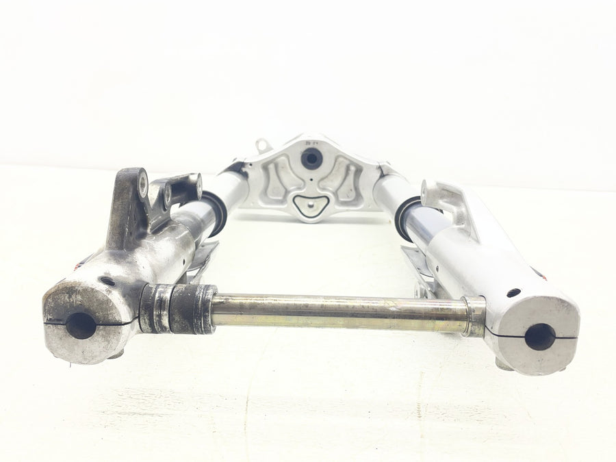 04-06 VICTORY KINGPIN FRONT FORKS SHOCK SUSPENSION TRIPLE TREE STRAIGHT