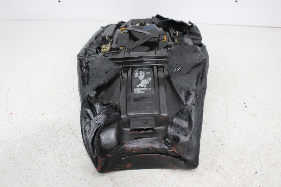 98-04 TRIUMPH SPRINT 955 FRONT DRIVERS SEAT PAD SADDLE PILLION