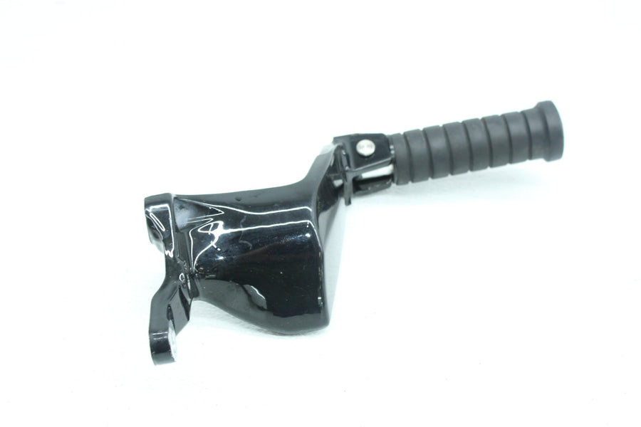 15-17 VICTORY GUNNER REAR PASSENGER RIGHT FOOT STEP PEG MOUNT