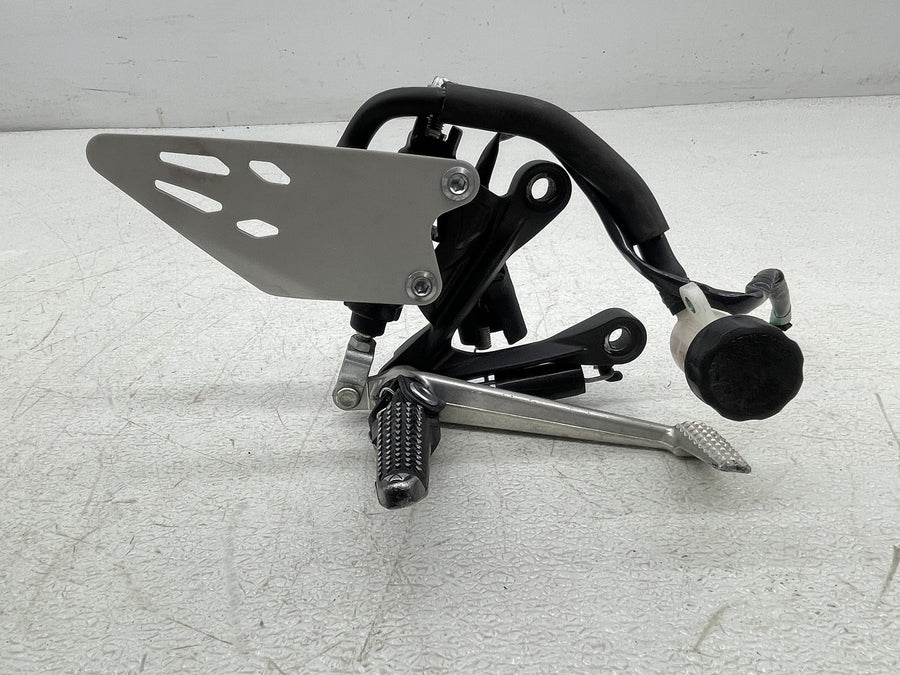 19-23 KAWASAKI NINJA ZX6R ZX636 RIGHT REARSET REAR SET FOOT PEG BRAKE MASTER